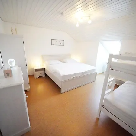 Διαμέρισμα Berg-juwel Mit Hallenbad Und Sauna, 4 Schlafbereiche, Hallenbad, Sauna, Inklusive Bettwaesche, Handtuecher, Tolle Kinderausstattung Missen-Wilhams