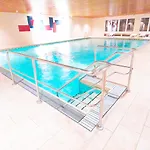 Berg-juwel Mit Hallenbad Und Sauna, 4 Schlafbereiche, Hallenbad, Sauna, Inklusive Bettwaesche, Handtuecher, Tolle Kinderausstattung * 미센 윌햄스